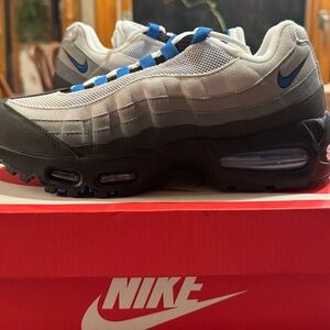 Nike Air Max 95 Black & Blue OG Sneakers (Big Bubble Blue Spark)